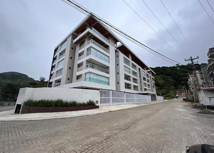 Ap. C/ Piscina 400M Praia Ubatuba